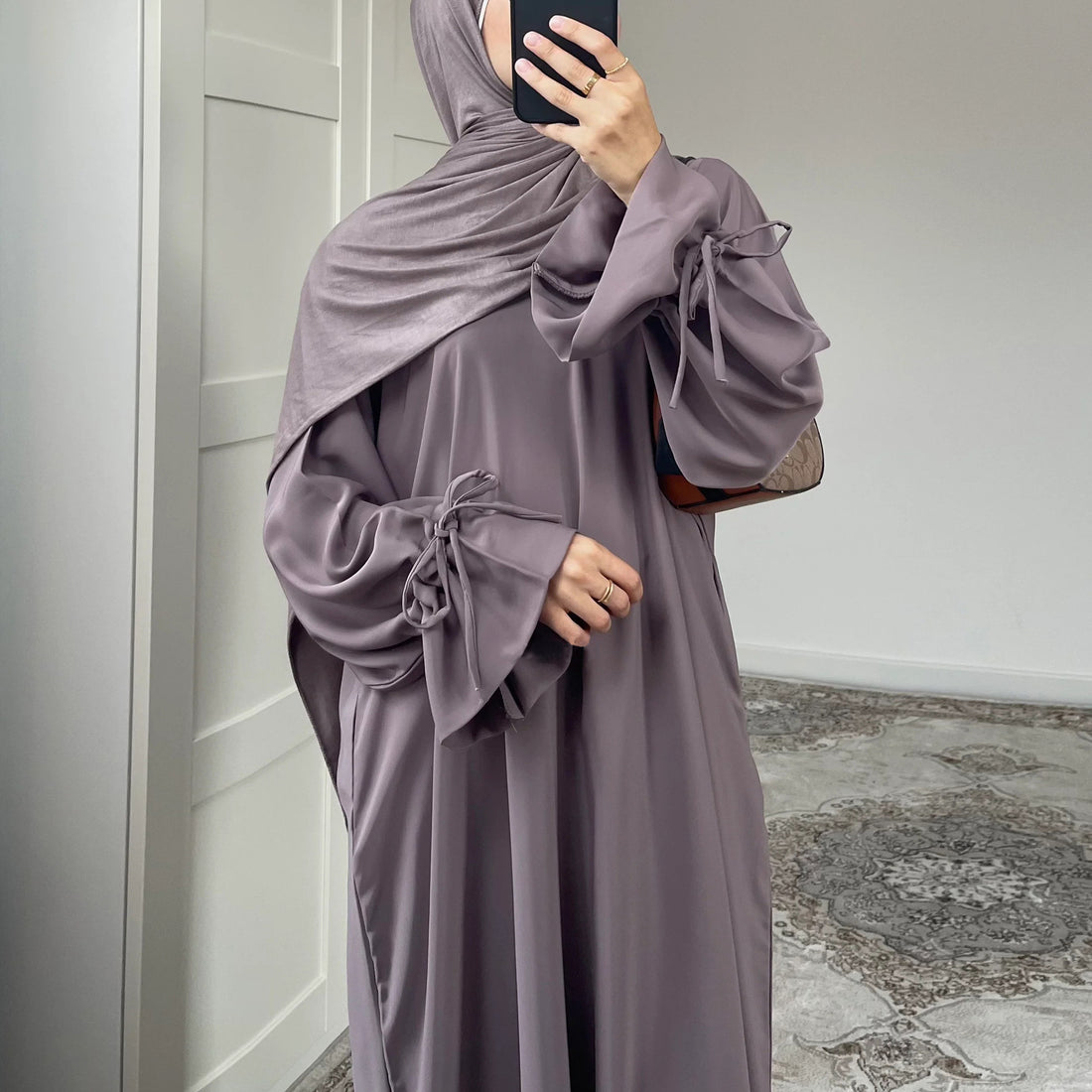 Premium Nida closed abaya